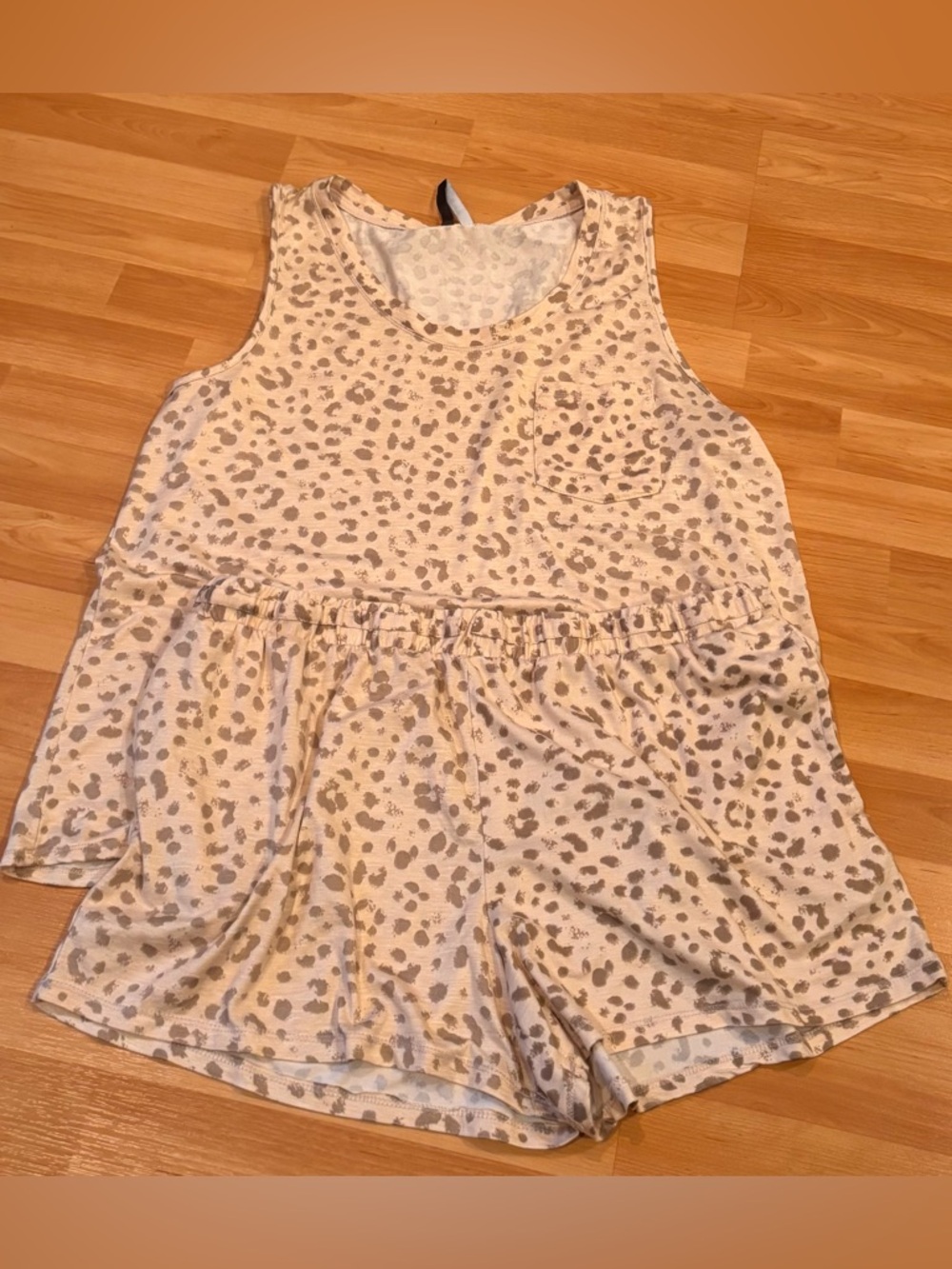 Jaclyn Intimates Leopard Print Pajama Set